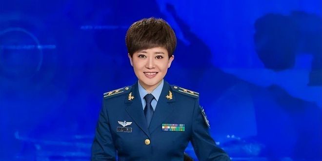軍事節(jié)目女主持人，閃耀熒屏的星光，軍事節(jié)目女主持人，熒屏上的璀璨星光