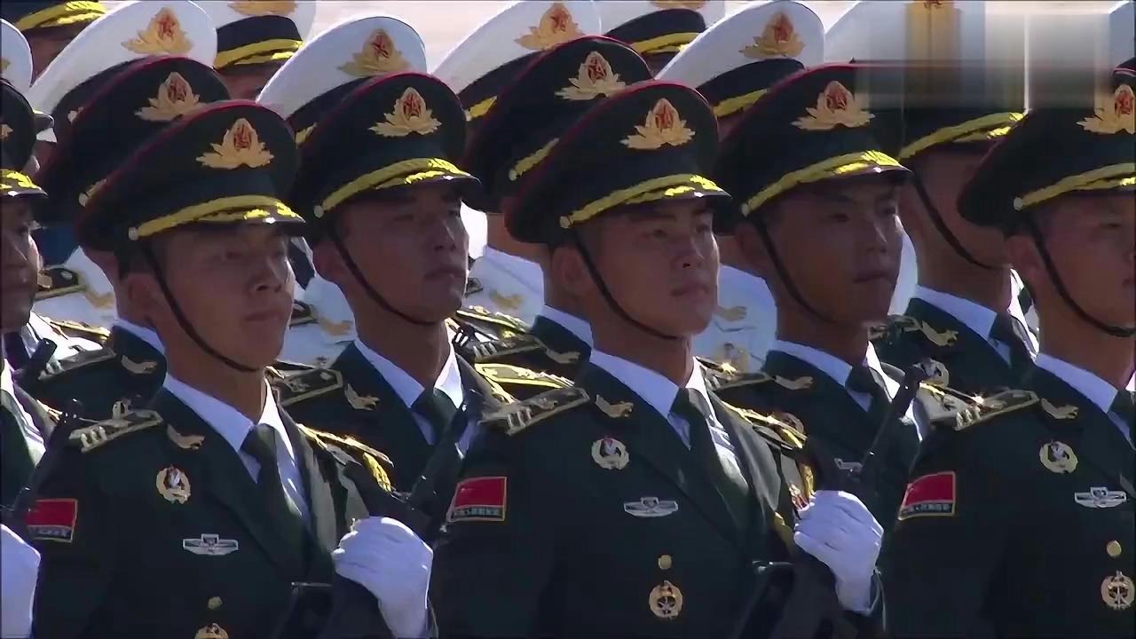 三軍儀仗隊(duì)霸氣視頻，展現(xiàn)雄壯軍威與卓越風(fēng)采，三軍儀仗隊(duì)雄壯風(fēng)采霸氣展現(xiàn)視頻，彰顯卓越軍威與風(fēng)采