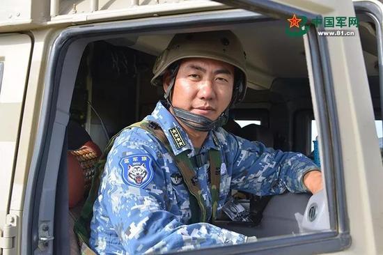 滿廣志現(xiàn)在是什么軍銜？深度解析其軍事生涯及成就，滿廣志的軍銜與軍事生涯，深度解析及成就概覽