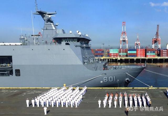 中國(guó)海軍節(jié)閱兵，展現(xiàn)中國(guó)力量的壯麗畫(huà)卷——紀(jì)念中國(guó)海軍節(jié)2022年盛大閱兵活動(dòng)，中國(guó)海軍節(jié)盛大閱兵，展現(xiàn)力量與榮耀的壯麗畫(huà)卷 2022年紀(jì)念活動(dòng)回顧