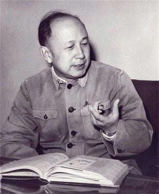 錢(qián)學(xué)森的成就和貢獻(xiàn)，偉大的科學(xué)家的一生，錢(qián)學(xué)森的偉大成就與科學(xué)貢獻(xiàn)，一生獻(xiàn)身于科學(xué)事業(yè)的光輝歷程