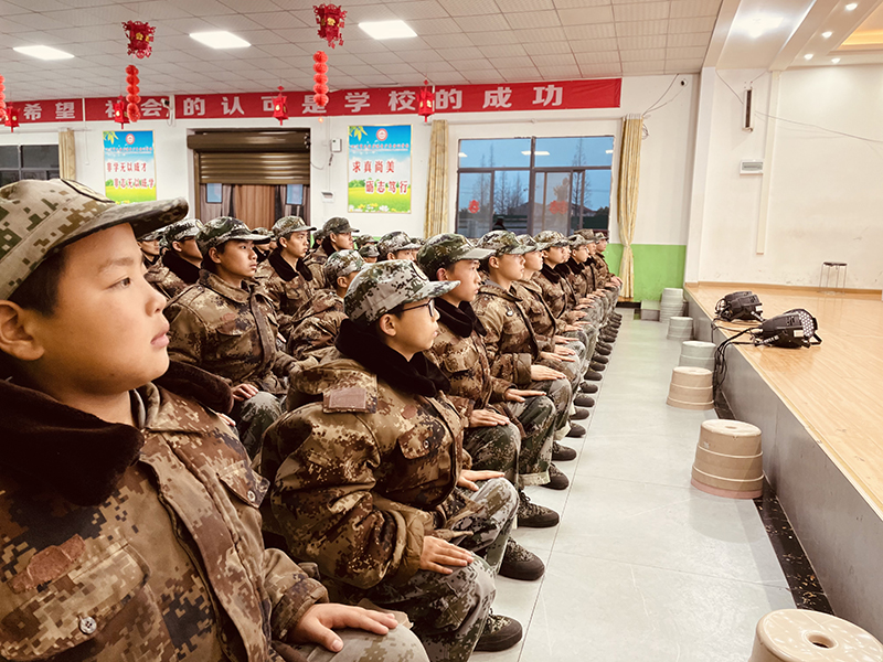 軍事化管理學校的好處，塑造優(yōu)秀人才的獨特模式，軍事化管理學校塑造優(yōu)秀人才獨特模式之優(yōu)勢解析