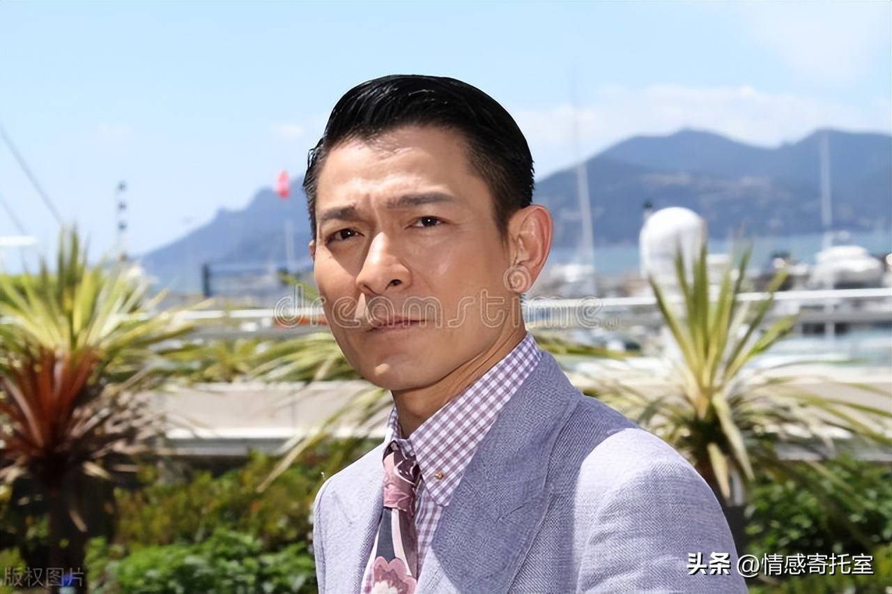 香港內(nèi)部一肖王中王新水，揭秘背后的秘密與探索真實(shí)面貌，香港內(nèi)部揭秘，一肖王中王新水背后的真相與真實(shí)面貌探索
