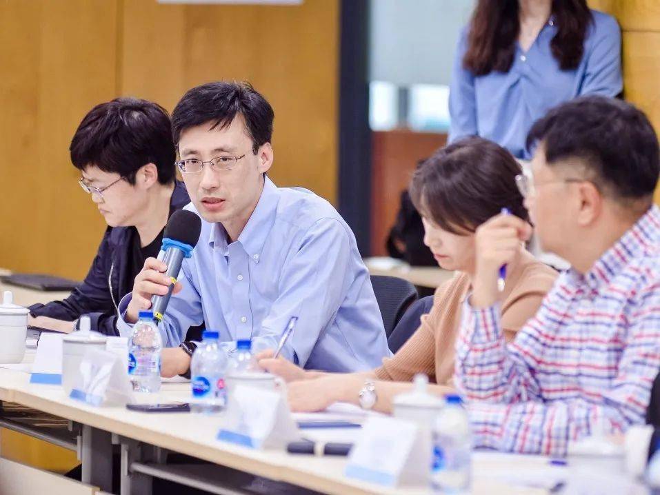 王中王一肖中持嗎？深度解析背后的故事與真相，揭秘王中王一肖背后的故事與真相，深度解析與真相探討
