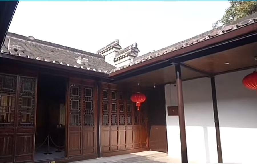 江澤民故居面向社會(huì)公眾開放，歷史文化的傳承與展示，江澤民故居開放，歷史文化的傳承與展示之旅