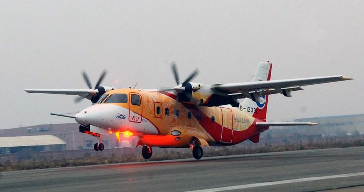 運(yùn)-12飛機(jī)圖片，探索航空歷史，領(lǐng)略經(jīng)典之美，運(yùn)-12飛機(jī)經(jīng)典圖片，探索航空歷史，領(lǐng)略飛機(jī)之美