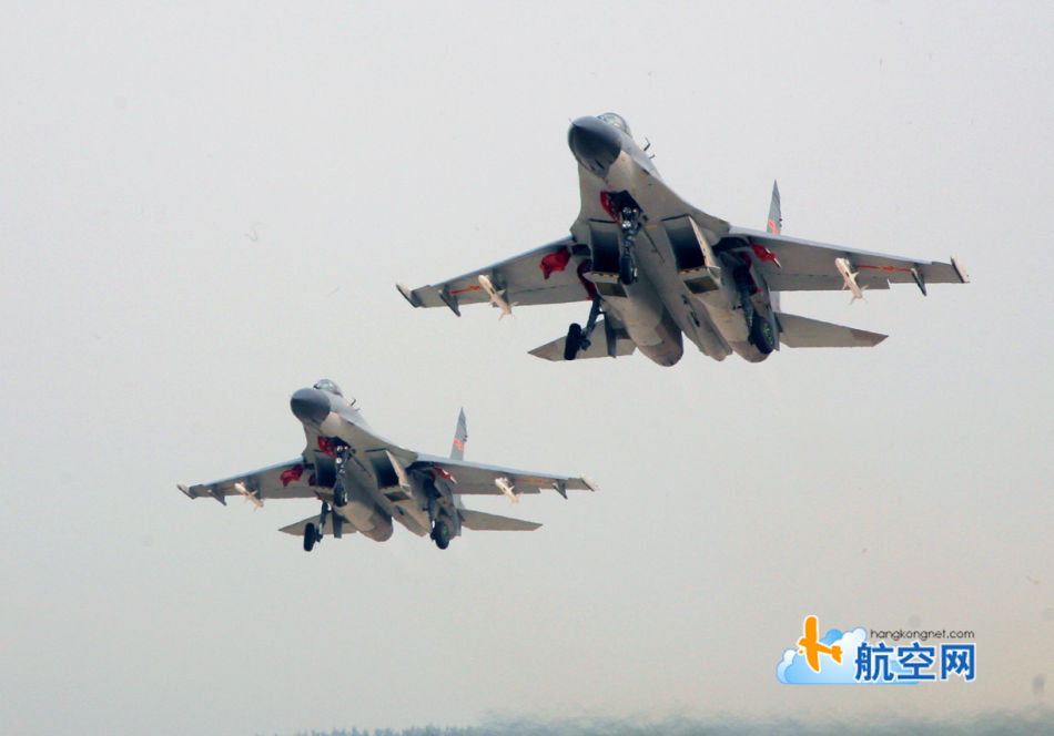 殲-11B戰(zhàn)機，中國空中力量的璀璨明珠，殲-11B戰(zhàn)機，中國空中力量的耀眼明珠