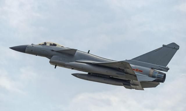 揭秘殲-10戰(zhàn)斗機高清大圖，性能、特點與全球地位，殲-10戰(zhàn)斗機深度解析，高清圖像、性能特點與全球地位