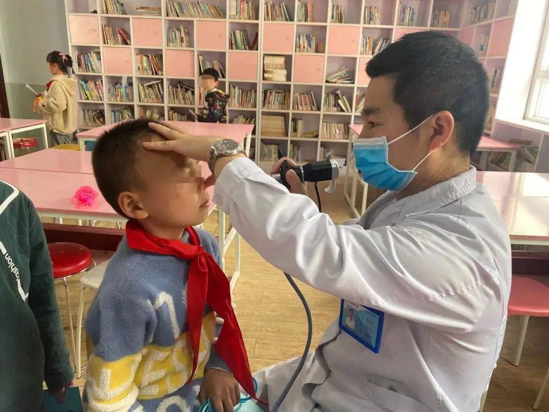 小學生簡短小新聞，校園內外的精彩瞬間，小學生校園內外的精彩瞬間，簡短小新聞匯總