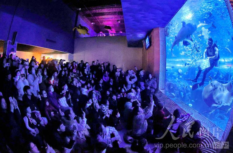 探索未來，2025年新澳正版免費(fèi)料，為您揭秘行業(yè)新動(dòng)態(tài)，揭秘未來行業(yè)新動(dòng)態(tài)，探索新澳正版免費(fèi)資料，展望2025年行業(yè)趨勢(shì)