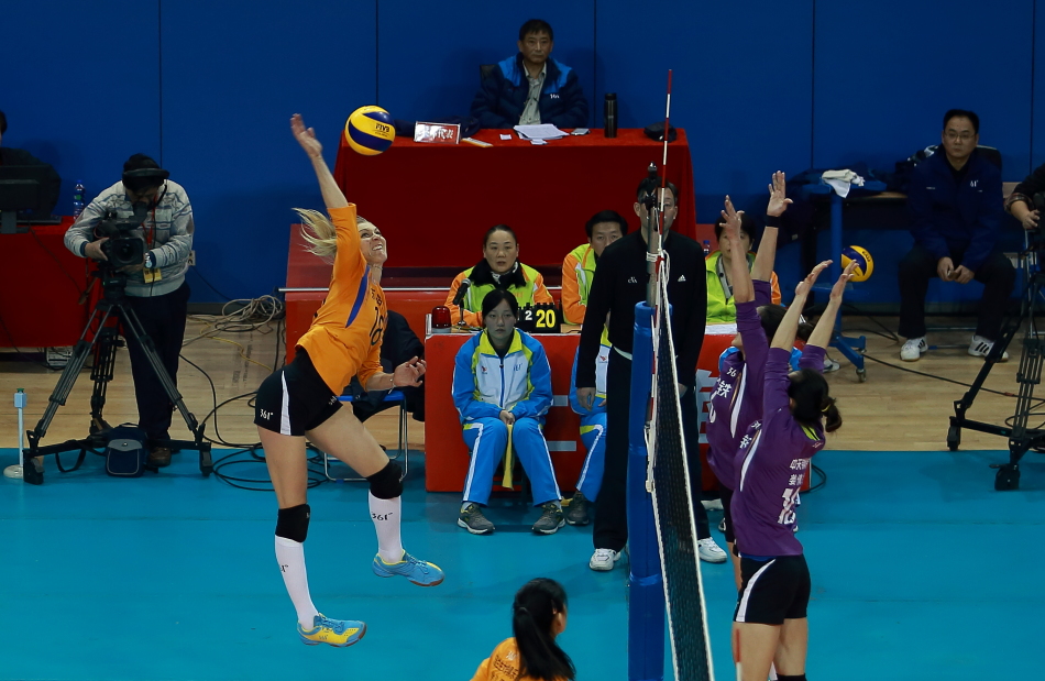 王中王四肖選一碼首頁，揭秘彩票背后的秘密與策略，揭秘彩票背后的秘密與策略，王中王四肖選一碼首頁解析