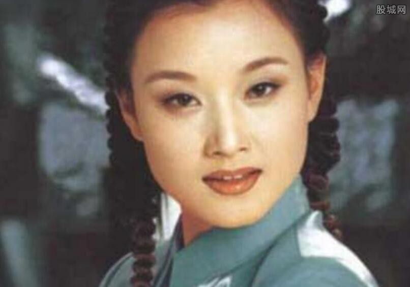 溫崢嶸個人資料及老公身份揭秘，溫崢嶸個人資料和老公身份曝光