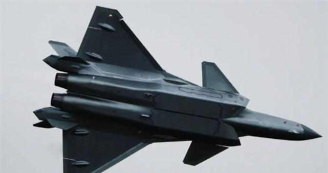 六代機(jī)首飛殲-20，中國(guó)航空工業(yè)的里程碑事件，中國(guó)航空工業(yè)的里程碑，殲-20六代機(jī)首飛成功